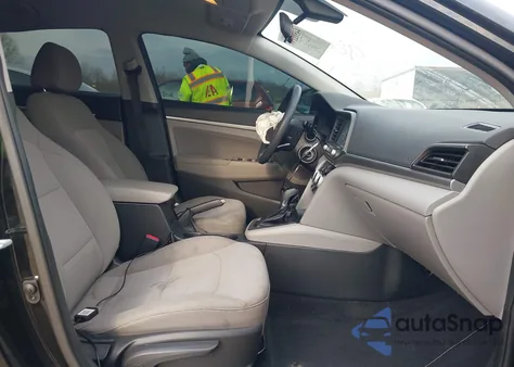 2019 Hyundai Elantra Sel z USA, uszkodzony, nr VIN 5NPD84LFXKH437043